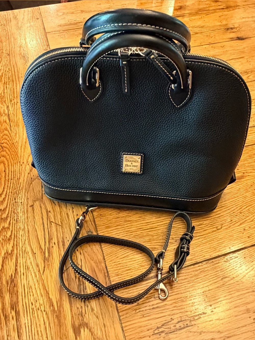 NWOT Dooney & Bourke Black Black Pebble Leather Zip Zip Satchel with Strap